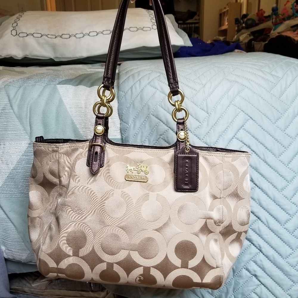 Vintage COACH Shoulder Bag Canvas Purple 100% Authentic